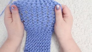 СТИЛЬНАЯ ПОВЯЗКА НА ГОЛОВУ СПИЦАМИ 2022. Легкий и интересный узор. Мастер класс для начинающих.