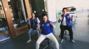 Инженерные каникулы. Корейская зарядка на стуле