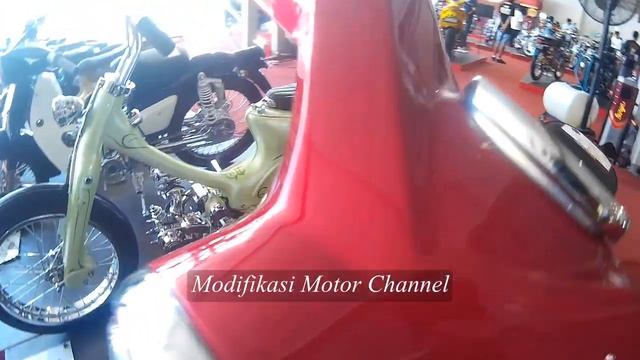 Custom C70 Gagah Bergaya Honda Super Cub C 125 Elegan Tracker смотреть онлайн