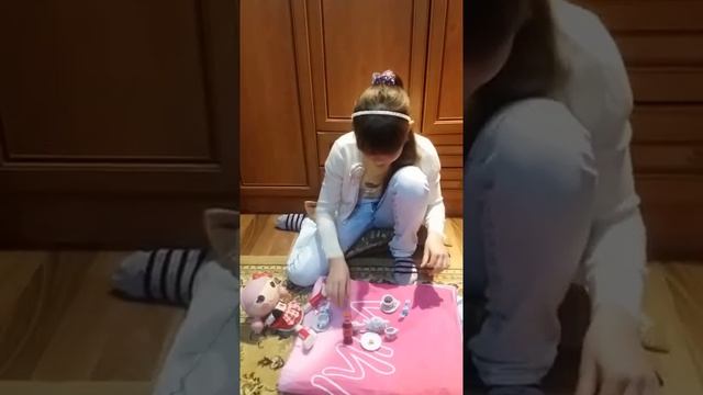 играем с куклой лулалупси и стеклянной посудой смотреть онлайн
