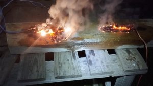 Молнии на дереве