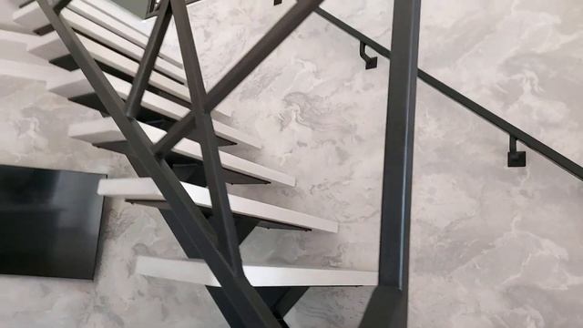 Лестница лофт на монокосоуре (металлокаркасе) в Ставрополе.