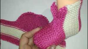 Детские носочки спицами. Простые пинетки для начинающих