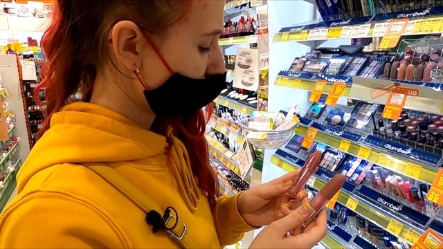 1 класс VS 8 класс на каникулах. Back to school шопинг. Покупки канцелярии, одежды и косметики