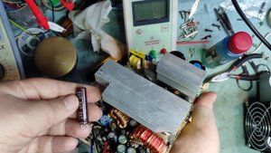 Взорвались все конденсаторы в блоке питания. ПРИЧИНА И Ремонт