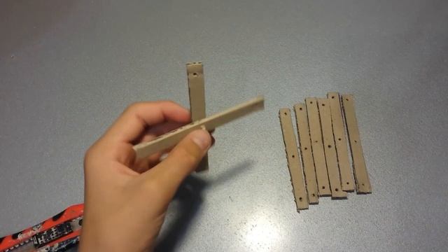 КАК СДЕЛАТЬ МЕХАНИЧЕСКУЮ РУКУ ХВАТАЛКУ ИЗ КАРТОНА