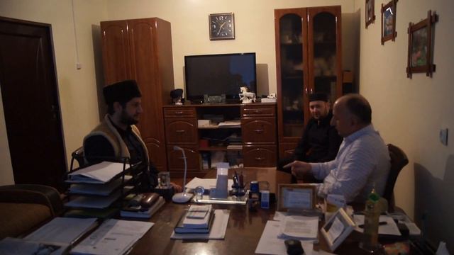 Имам села Чиркей посетил чиркейскую участковую больницу смотреть онлайн