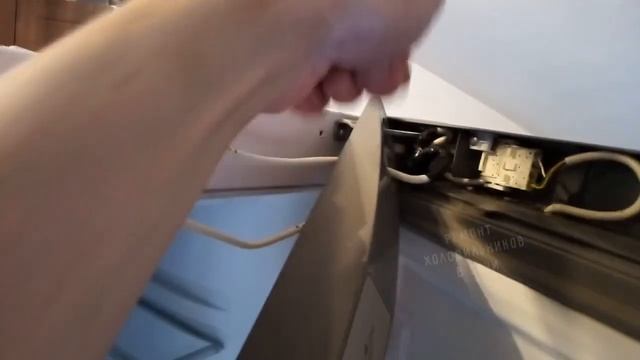 Ремонт холодильника Hotpoint Ariston с электронным модулем не морозит