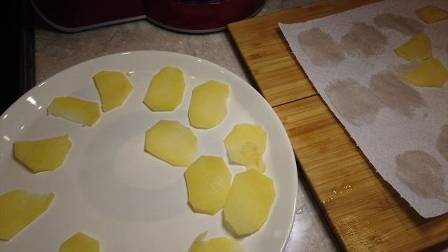 Все от нас уходят? Тогда сделаем сами! Чипсы своими руками!