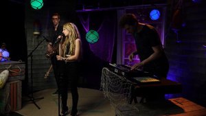 Marian Hill Performs "One Time"