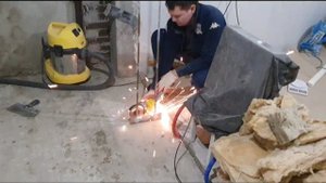 Демонтаж стены. Ремонт в новостройке. (Видео 7)