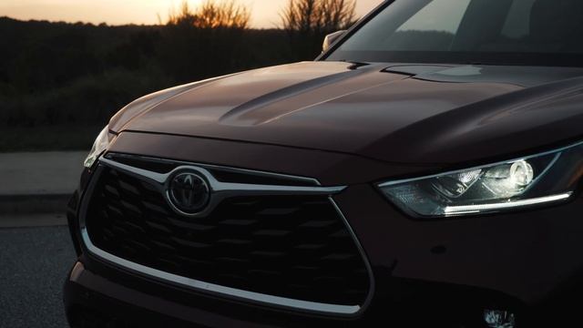 2020 Toyota Highlander Hybrid FULL REVIEW: There Can Be Only ONE смотреть онлайн
