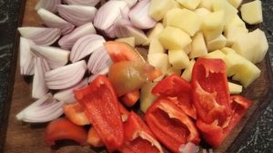 Цыпленок бройлер с овощами в рукаве в духовке