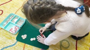 Сложение двузначных чисел с переходом через разряд по методике Н.Пятибратовой.