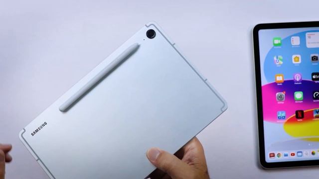 Tablet Showdown: Samsung Galaxy Tab S9 FE vs. iPad 10 - Top Spec Pro's Ultimate Face-off!