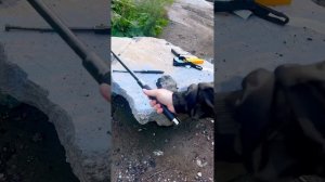 Тест автоматической vs обычной телескопической дубинки . Ссылка на магазин в комментариях