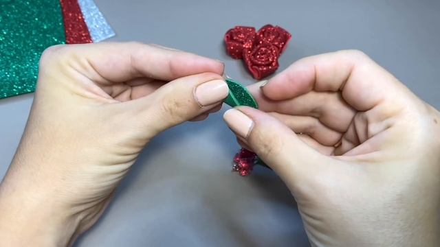 ?23 ИДЕИ!??? Простые Цветы из фоамирана Flores de fomi