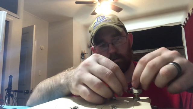 Wiring a les Paul Junior (BYO Guitar Kit part 6) смотреть онлайн