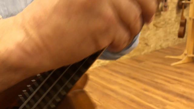 How to properly install our Red Series strings for Ukulele смотреть онлайн