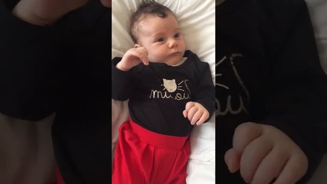 Смешные младенцы. Первое агу. Малыш 2 месяца .смех младенца