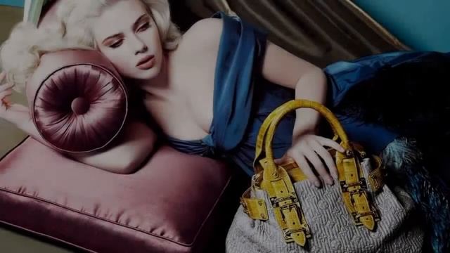 Купить женскую сумку на ремешке