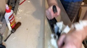 Как сделать вешалку в прихожую своими руками? How to create wooden cloathes rack?