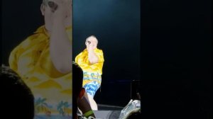 "Я куплю себе змею или черепаху..." группировка Ленинград