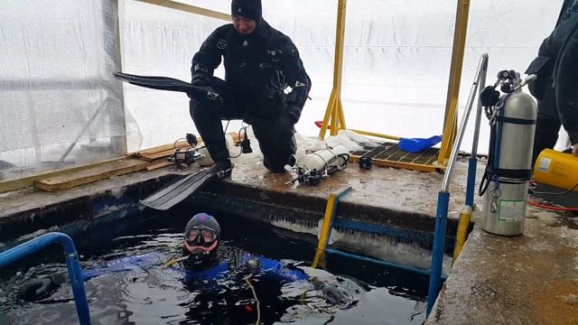 11.02.18 Pro Diving Club. Ice diving в тепле)))
Утепленная платформа и тепловая пушка.(4) смотреть онлайн