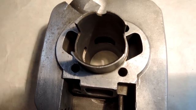 Лёгкая доработка картера, ЦПГ мотоцикла Минск | Допил окон , продувочных каналов. смотреть онлайн