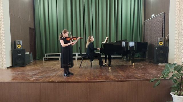 Тарасова Александра. П. Чайковский «Старинная французская песенка» смотреть онлайн