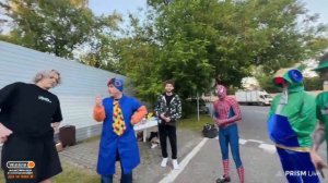 УПАЛ В ОБМОРОК
