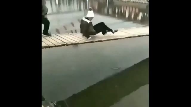 Чудики на рыбалке)))))) Смотреть до конца смотреть онлайн