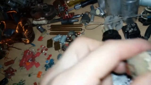 Скільки драгметалів в радянському телевізорі Юность 401? смотреть онлайн