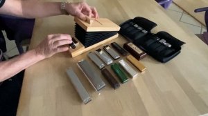 Bravo Musik presents a harmonica testing device from Suzuki Japan.