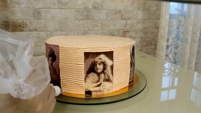 Как приклеить вафельную картинку на торт, на белковый крем.