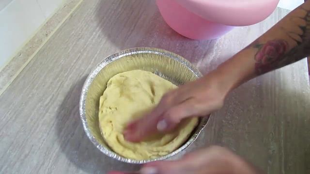 Песочный пирог с рисом,яйцами и зеленым луком + соус ДЗАДЗИКИ! смотреть онлайн