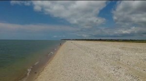 С палатками дикарями на Азовское море. Камышеватская коса с квадрокоптера.