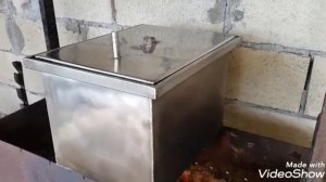 Первый запуск коптильни. Копчение мясного ассорти!