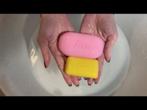 ASMRFax lathering soap/squeezing sponge