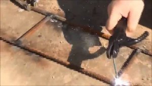 Сварка арматуры сварочным аппаратом Inforce IN 250-S