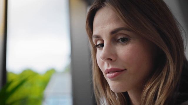 Mercedes-AMG EQE 53 4MATIC 2023 смотреть онлайн