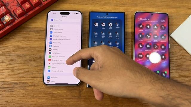 Samsung OneUI 6.0 vs Xiaomi HyperOS vs Apple iOS 17 - Control Centre