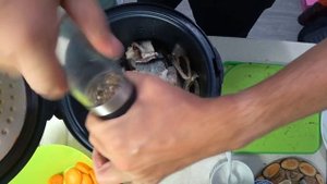 Консервы из карася в мультиварке. Рыбные консервы своими руками.