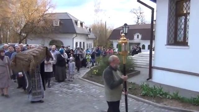 крестный ход с Плащаницей в Великую Пятницу смотреть онлайн