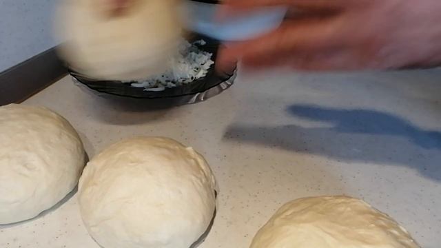 Дрожжевое тесто для хачапури.( Грузинский рецепт). Хачапури по -Мегрельски.
