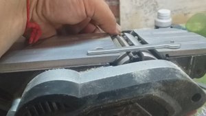 Регулировка ножей электрорубанка