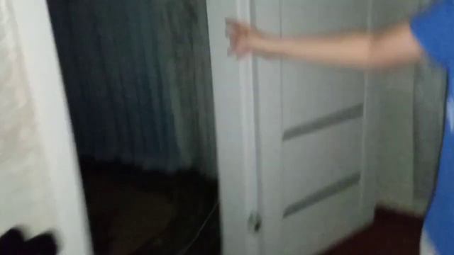 у неё кто то по ночам ходит дома 1 часть #томми #хоррор2022