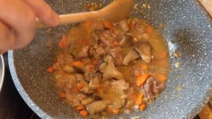 Макароны с тушенкой вкуснее пасты с соусом болоньезе