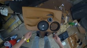 Перетяжка дверных карт ВАЗ 2114 в РЫЖУЮ кожу! Подготовка к автозвуку.
