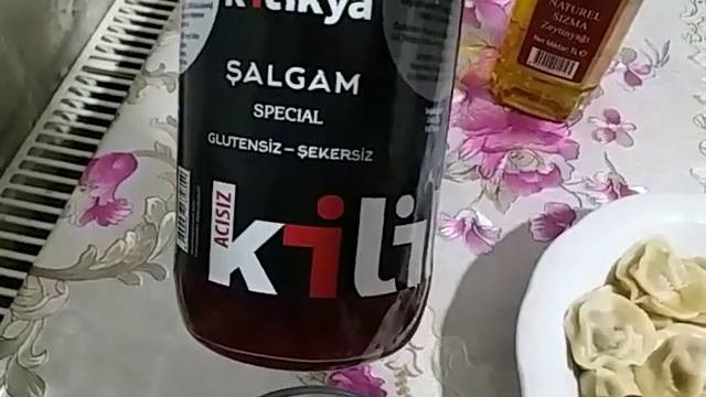 На ужин пельмени с оливковым маслом и шалгам суйу!Сок черной моркови